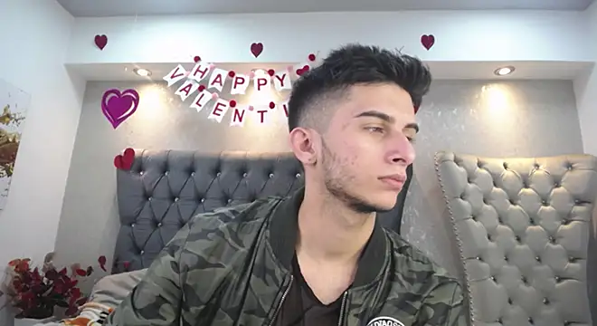 Snapshot of MrWilliseo chatting on February 2025 11:02:02 PM MrWilliseo online show from February 2025 11:02:02 PM