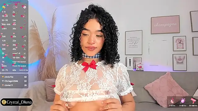 Crystal Dluna online show from March 2025 03:45:02 PM