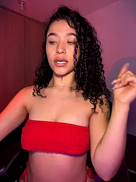 Crystal Dluna online show from October 2025 02:39:02 PM