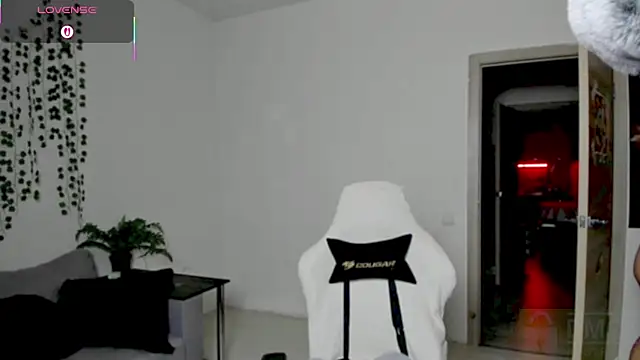 Snapshot of whoa-hoa-hoa-hoa-hoa chatting on October 2025 05:03:01 PM whoa-hoa-hoa-hoa-hoa online show from October 2025 05:03:01 PM