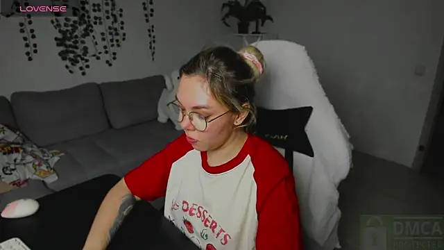 Snapshot of whoa-hoa-hoa-hoa-hoa chatting on January 2026 06:44:02 PM whoa-hoa-hoa-hoa-hoa online show from January 2026 06:44:02 PM