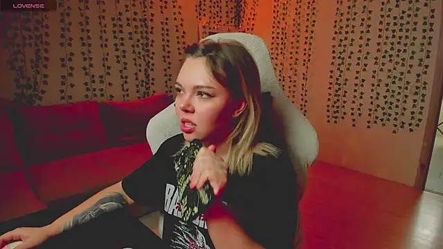 whoa-hoa-hoa-hoa-hoa online show from March 2026 03:24:02 PM