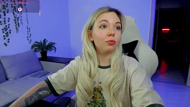 Snapshot of whoa-hoa-hoa-hoa-hoa chatting on November 2025 03:12:02 PM whoa-hoa-hoa-hoa-hoa online show from November 2025 03:12:02 PM