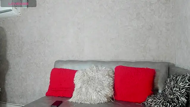 Snapshot of KENDER21_ chatting on November 2025 09:37:01 PM KENDER21 online show from November 2025 09:37:01 PM