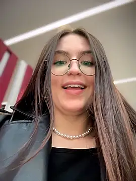 meow girl online show from March 2026 10:35:02 AM