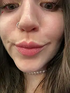 meow girl online show from February 2026 09:09:01 AM