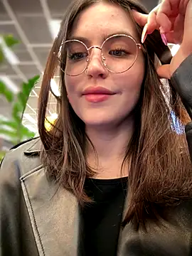 Snapshot of meow_girl chatting on October 2025 08:55:02 AM meow girl online show from October 2025 08:55:02 AM