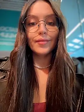 meow girl online show from March 2026 01:08:01 PM