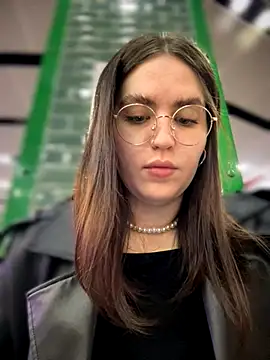 meow girl online show from December 2025 09:19:02 AM