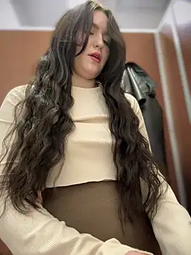 Snapshot of meow_girl chatting on February 2025 10:13:02 AM meow girl online show from February 2025 10:13:02 AM