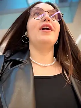 meow girl online show from March 2026 03:57:01 PM