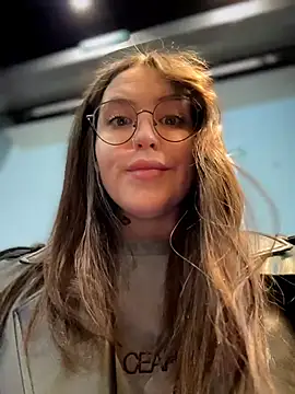 meow girl online show from February 2026 11:09:01 AM