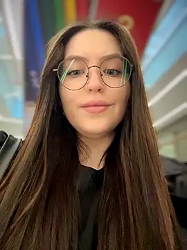 Snapshot of meow_girl chatting on April 2026 09:10:01 AM meow girl online show from April 2026 09:10:01 AM