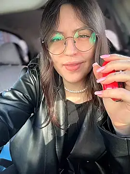 meow girl online show from February 2026 10:05:02 AM