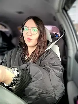 meow girl online show from January 2026 12:01:02 PM