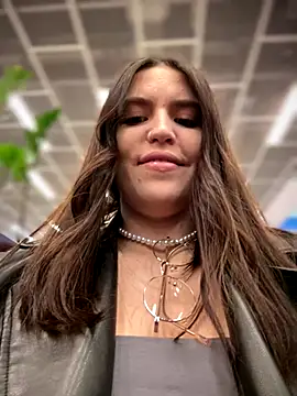 meow girl online show from December 2025 09:47:02 AM