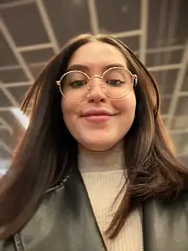 Snapshot of meow_girl chatting on October 2025 11:01:02 AM meow girl online show from October 2025 11:01:02 AM