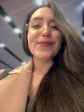 Snapshot of meow_girl chatting on February 2025 02:11:02 PM meow girl online show from February 2025 02:11:02 PM