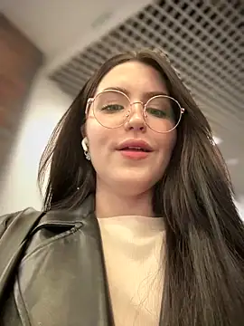Snapshot of meow_girl chatting on February 2025 01:22:01 PM meow girl online show from February 2025 01:22:01 PM