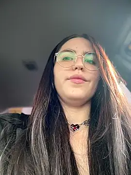 Snapshot of meow_girl chatting on September 2025 09:57:01 AM meow girl online show from September 2025 09:57:01 AM