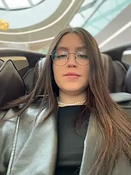 meow girl online show from March 2026 10:14:01 AM