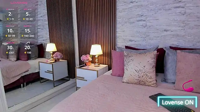 MadisonHunter2024 online show from November 2025 07:41:02 PM