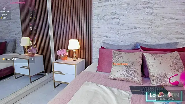 MadisonHunter2024 online show from October 2025 07:57:02 PM