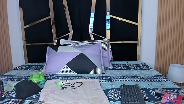 yahaira  online show from March 2026 03:06:01 PM