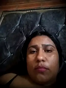 morenitagras online show from October 2025 04:17:01 PM