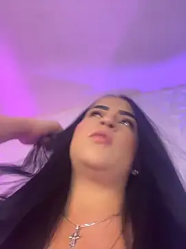 Miss Ivy4 online show from April 2026 11:31:01 PM