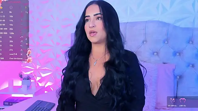 Snapshot of Miss_Ivy4 chatting on November 2025 10:25:02 PM Miss Ivy4 online show from November 2025 10:25:02 PM