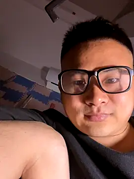 lixiaoshuai8 online show from December 2025 04:06:02 PM