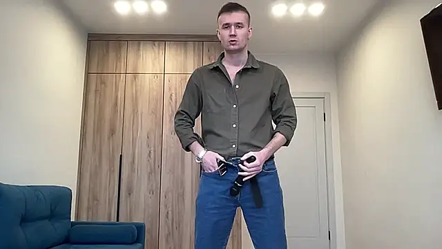 cute mark online show from April 2026 06:42:01 AM