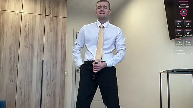 cute mark online show from March 2026 06:19:02 AM