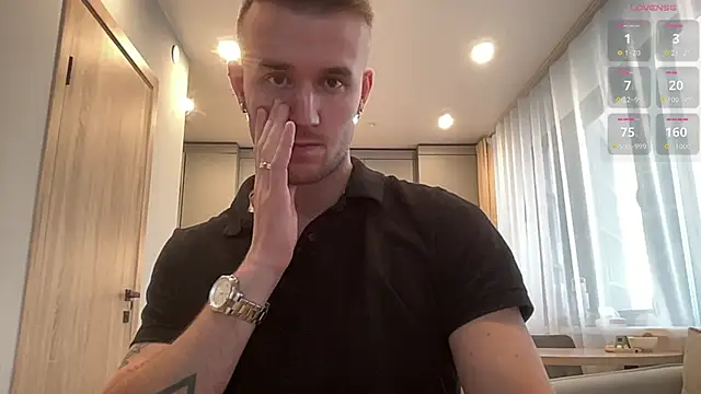 cute mark online show from October 2025 04:57:01 AM