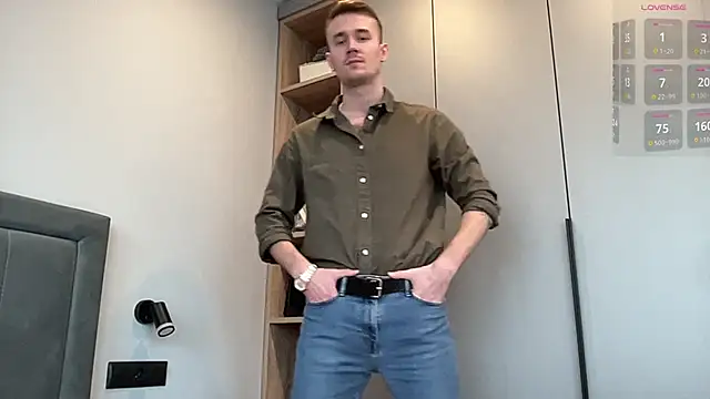 cute mark online show from November 2025 09:41:01 AM