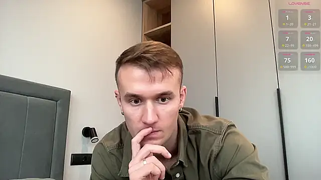 cute mark online show from October 2025 11:31:02 AM