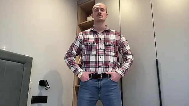 cute mark online show from December 2025 10:07:02 AM