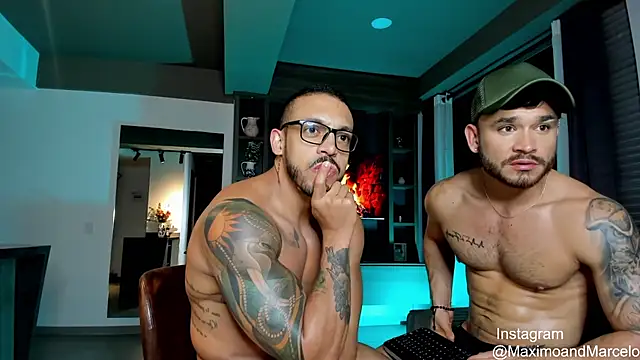 Snapshot of Maximo_Marcelo chatting on February 2025 02:38:01 AM Maximo Marcelo online show from February 2025 02:38:01 AM