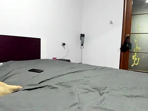 ElektraShine29 online show from November 2025 07:25:01 PM