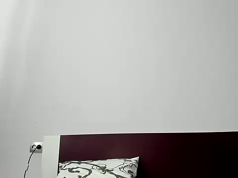 ElektraShine29 online show from February 2026 07:43:02 AM