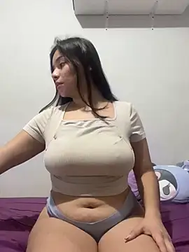 Snapshot of adry_moon666 chatting on November 2025 08:09:01 PM adry moon666 online show from November 2025 08:09:01 PM