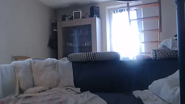 Lily-Diabl3ss online show from March 2026 01:00:01 PM