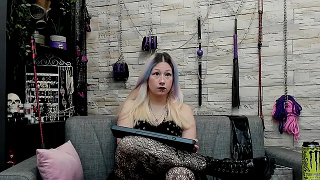 CruelMistress online show from December 2025 12:49:01 AM