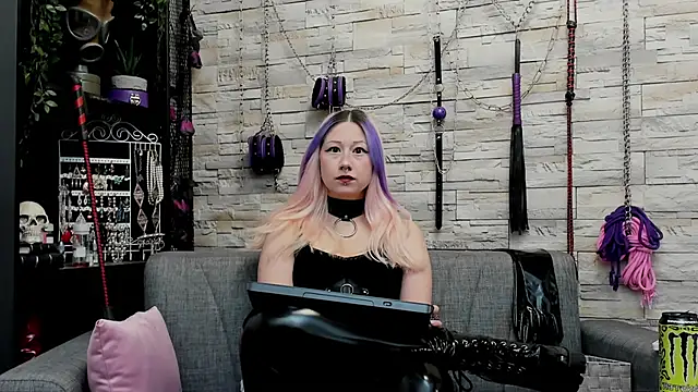 CruelMistress online show from December 2025 12:33:02 AM