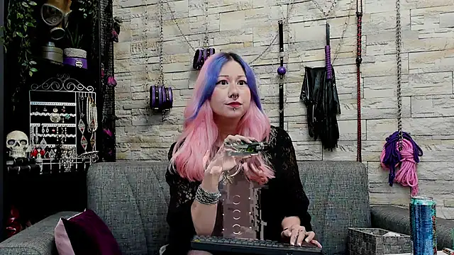 CruelMistress online show from November 2025 02:10:01 PM