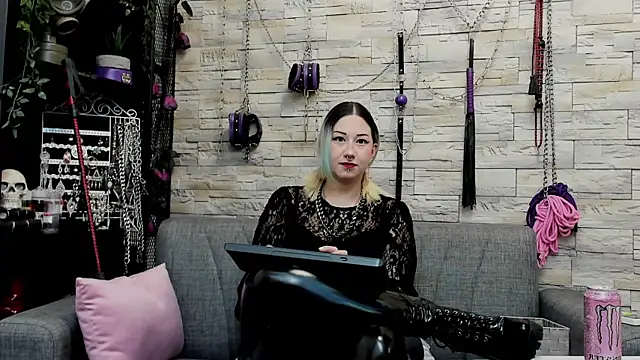 CruelMistress online show from April 2026 12:45:02 AM