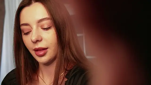 DinaCandy online show from March 2026 08:14:01 AM