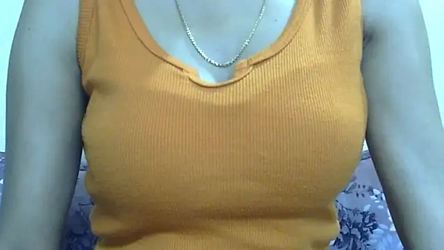  FluffyHxney  online show from May 2026 08:25:01 PM