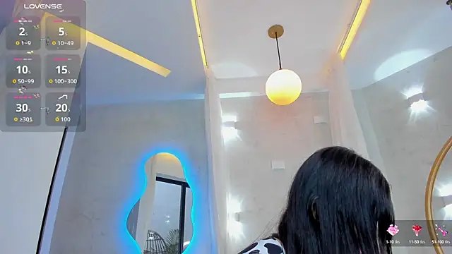 Venusflame   online show from October 2025 11:42:02 AM